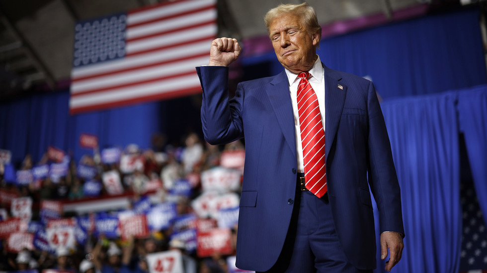 Dmitry Trenin: America First goes global