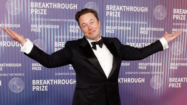 Musk reaches unprecedented wealth milestone