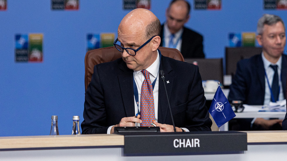 ‘Romp’ scandal envelops UK’s NATO envoy – media