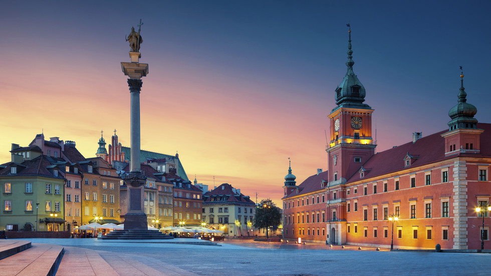 Poland preparing ‘reparations’ money grab suit against Russia – FT