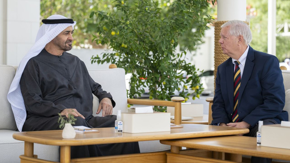 Warhawk US senator meets UAE leader as Trump builds ‘armada’ in region