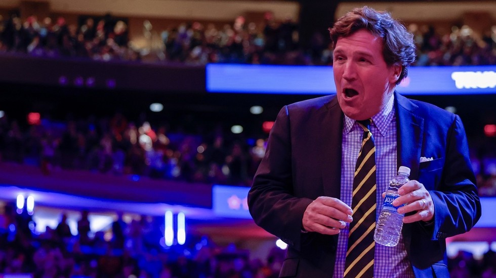 Tucker Carlson ‘a phony’ – ex-Israeli PM