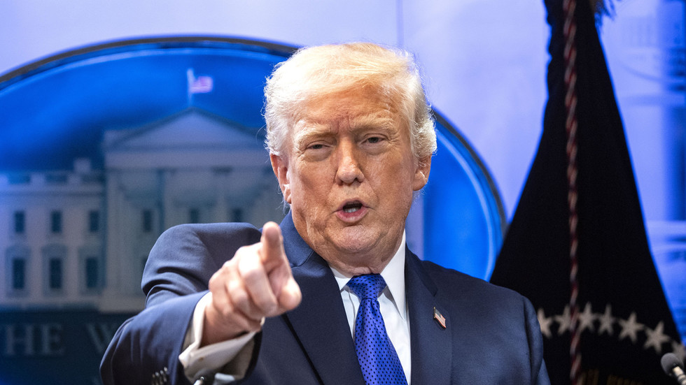 Trump raises global tariff to 15%