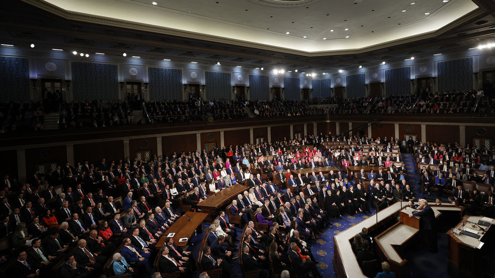 Trump delivers State of the Union address (VIDEO)