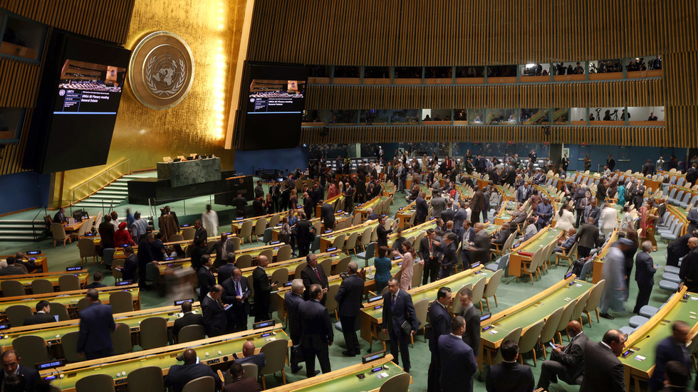 US abstains from anti-Russia vote at UN