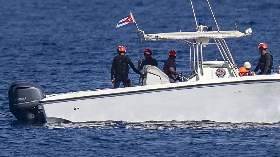 Cuban coast guard kills 4 gunmen on US-flagged speedboat