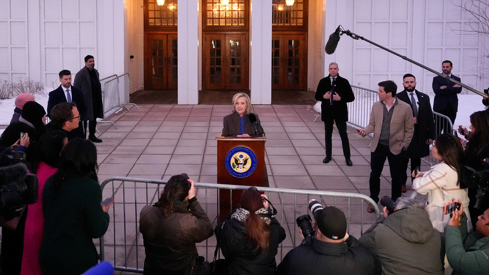 Hillary Clinton explains why Epstein’s accomplice was at daughter’s wedding (VIDEO)