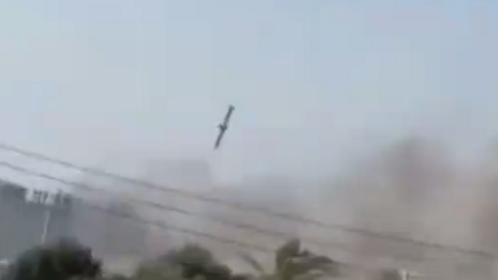 US Tomahawk missile filmed hitting near Iranian girls’ school – media (VIDEO)