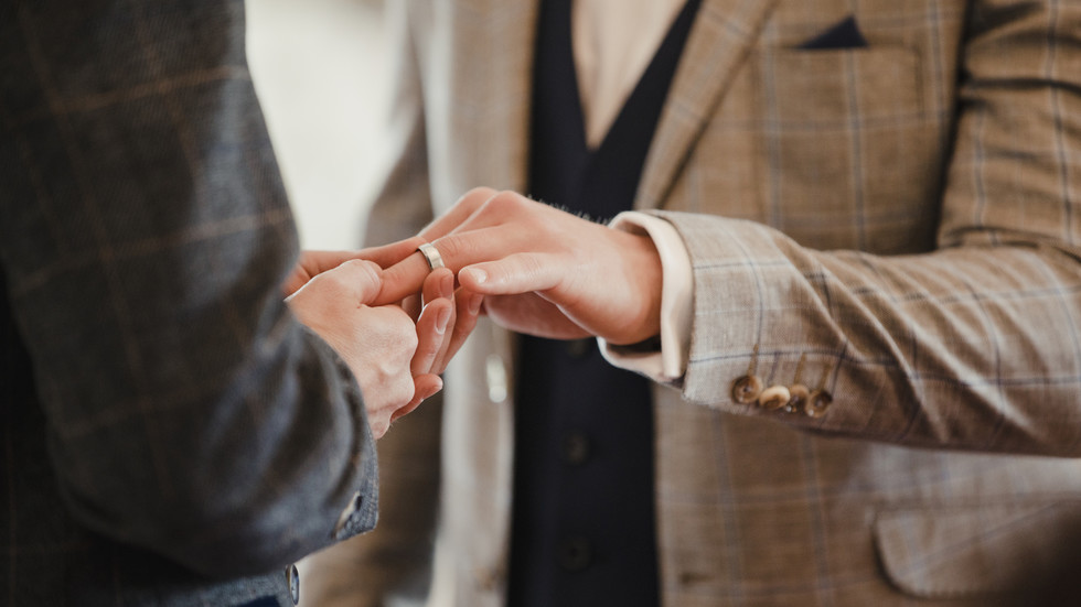 Top Polish court orders recognition of EU same-sex marriage documents