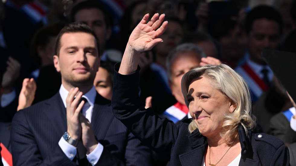 Marine Le Pen’s party wins small town votes in French municipal elections