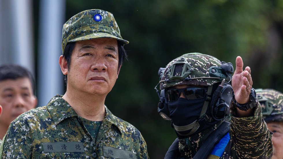 Taiwan splits over One-China: Peace mission challenges war narrative (VIDEO)