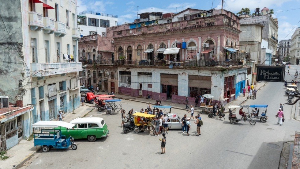 US delegation presses Cuba to transition to market economy – media