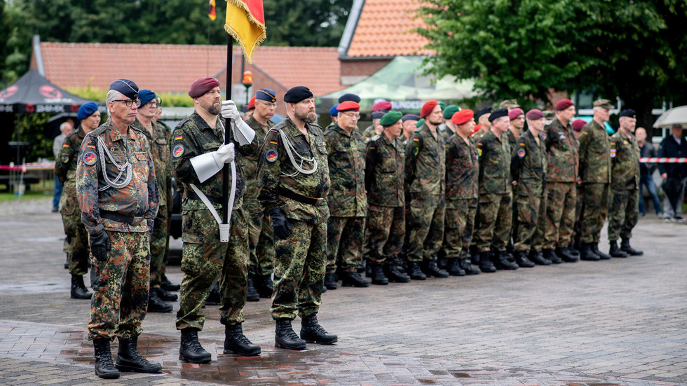 70-year-olds fit enough for service – German reservist chief