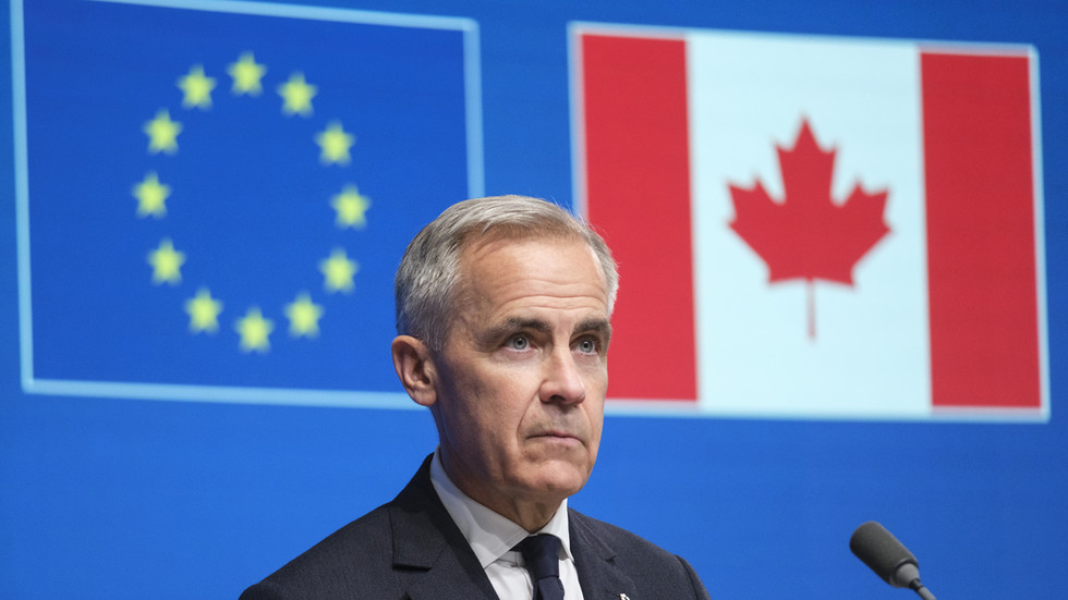 Canadians prefer joining the EU to getting absorbed by the US. Both options suck