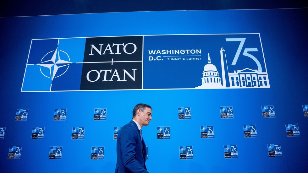 US considers suspending Spain from NATO – Reuters