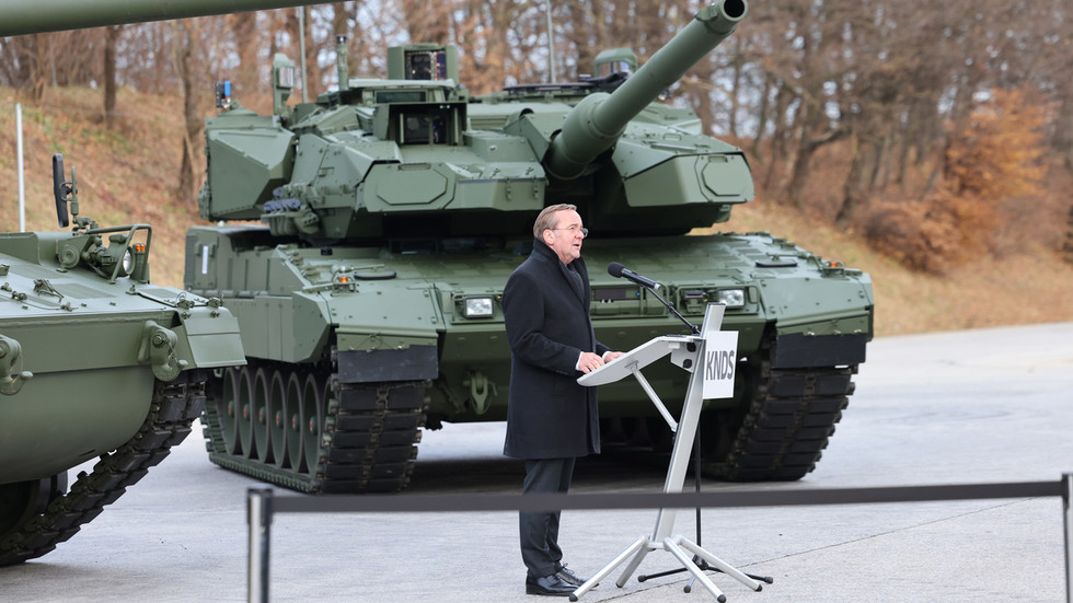 Germany signed 47k military procurement contracts since 2022 – Spiegel