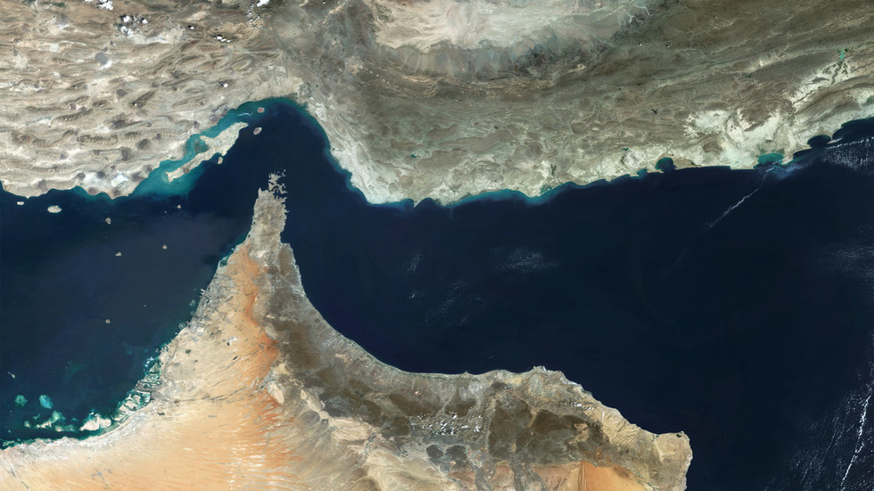 Iranian strike causes ‘major fire’ at petroleum facility – UAE