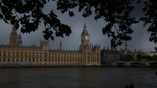 Is the UK heading into a government crisis?