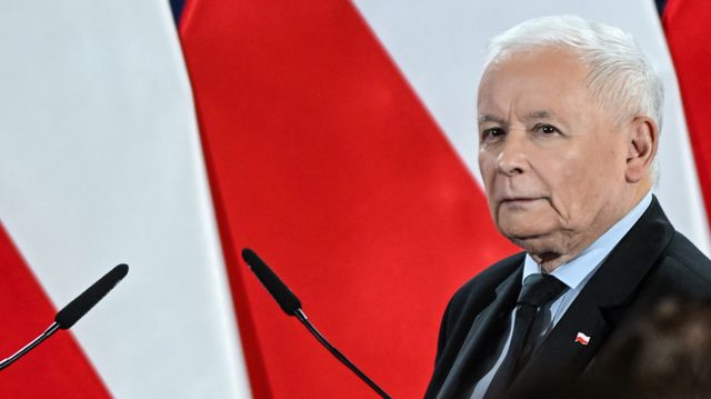 Polish opposition leader to return Ukrainian state award amid Nazi spat