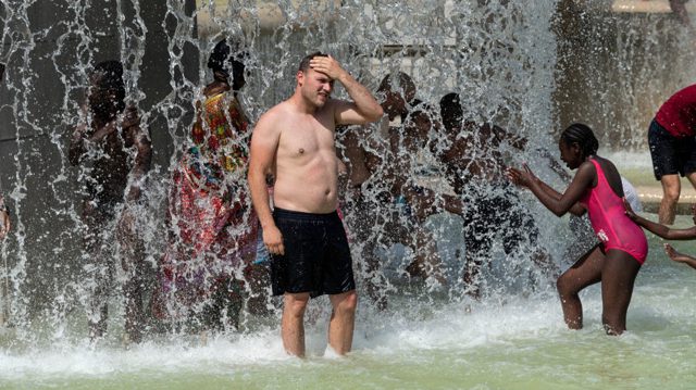 How the heatwave crippled Europe (PHOTOS, VIDEOS)