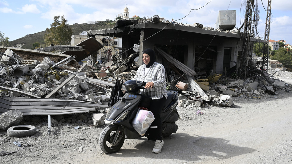 ‘They haven’t set foot there’: Lebanese mayor questions Israeli withdrawal claim (VIDEO)