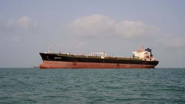 Iran vows ‘not a single drop’ of oil will leave Gulf if region complies with US plan