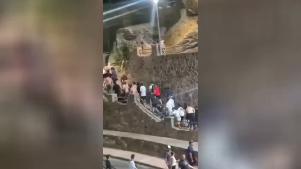 Ceuta residents tear down migrant camps (VIDEO)