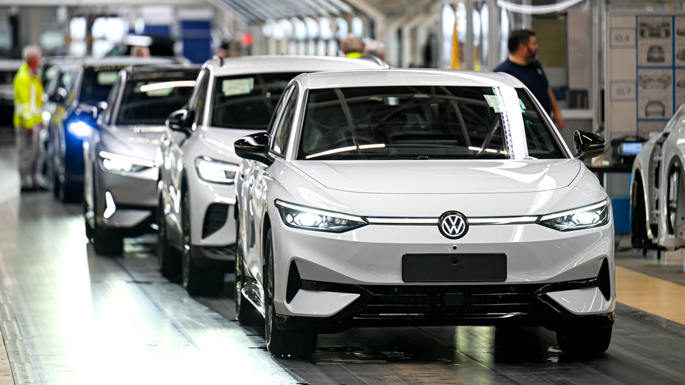 Europe’s biggest carmaker to shed 100,000 jobs in historic overhaul