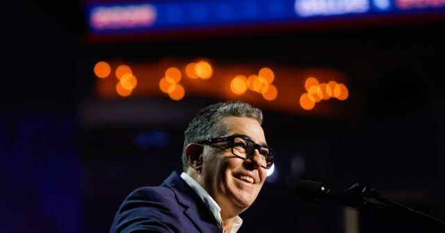 Adam Carolla Trolls Democrat ‘Land Acknowledgments’ at GOP Midterm Convention: ‘This Is the Greatest Land in the History of Mankind’