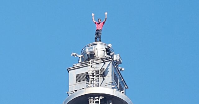 WATCH: American Climber Summits 1,667-Foot Skyscraper with No Ropes