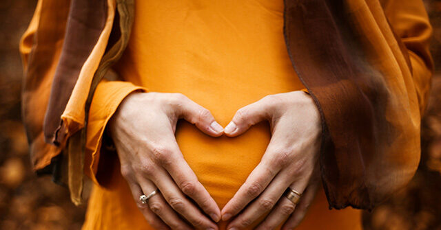 Tylenol Post Goes Viral: ‘We Actually Don’t Recommend Using Any of Our Products While Pregnant’