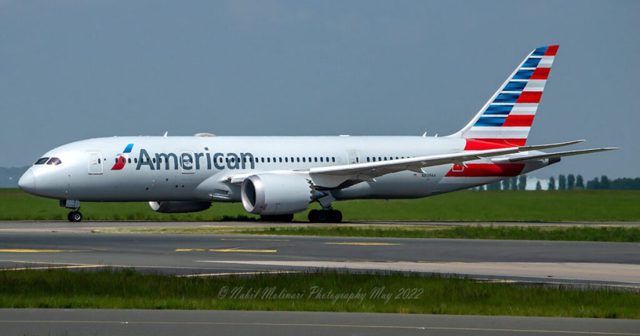 Passengers Use Emergency Slide to Evacuate After Landing Gear of American Airlines Plane Catches Fire at Denver Airport (VIDEO)