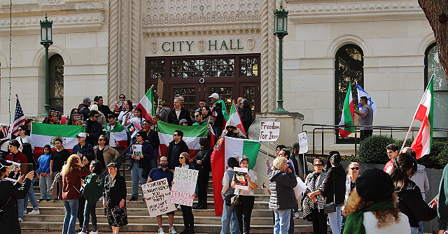 Watch: San Antonio Iranian American Community Rallies for Freedom in Iran