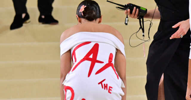 AOC Directed to Pay Over $2K for Breaking House Rules at 2021 Met Gala