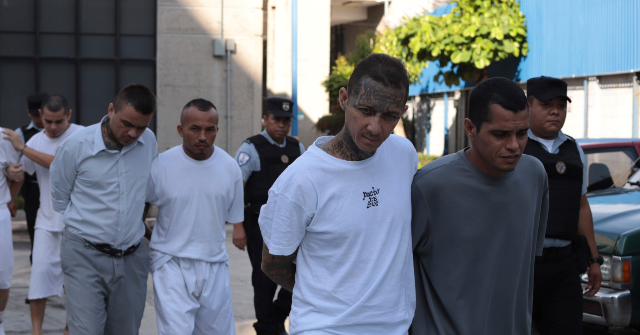El Salvador Holds Mass Trial for 486 MS-13 Prisoners Accused of 47,000 Crimes