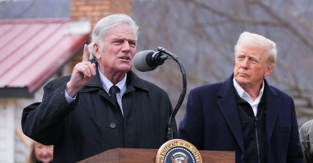 Franklin Graham: ‘I Do Not Believe President Trump Would Knowingly Depict Himself as Jesus Christ’