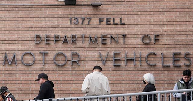 325,000 Foreign Nationals in California Must Return to DMV, Get New REAL IDs Due to Software Glitch