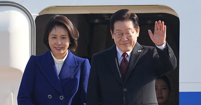 Leftist South Korean President Makes First Visit to Beijing in Office
