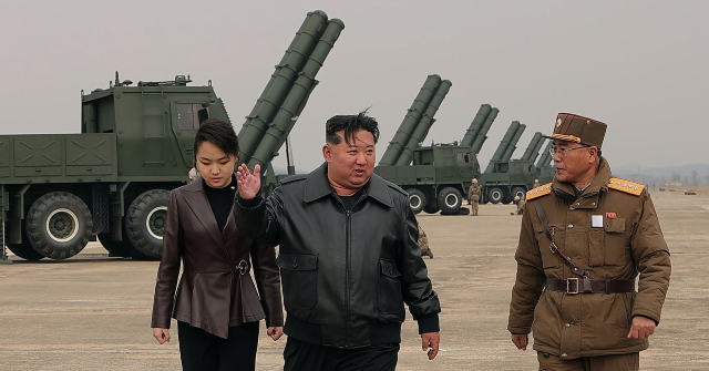 Kim Jong-un Celebrates North Korean Soldiers Committing Suicide to Avoid Capture by Ukraine