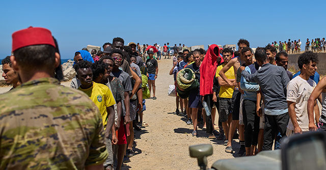 Spanish FM Claims ‘All’ Illegal Migrants in Ceuta Will Be Sent Back