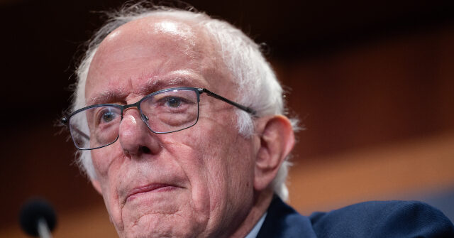 ‘Stand Up to Trumpism’: Bernie Sanders Attacks Eight Senate Democrats Who Voted to End Government Shutdown