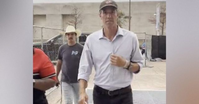 EPIC! TGP Reporter Confronts Beto O’Rouke Outside Democrat Counter Protest! “Is God Non-Binary?” (VIDEO)