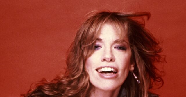 Grammy-Winning Singer Carly Simon Reveals Parkinson’s Diagnosis