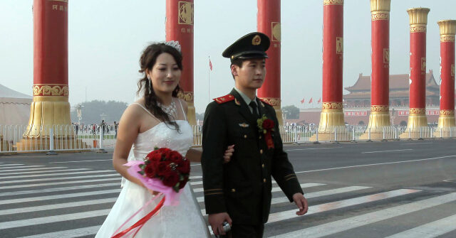 Marriages Hit Post-Pandemic Low in China as Population Declines