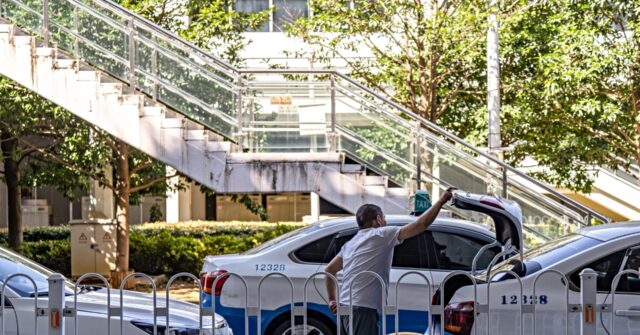 Self-Driving Chinese Robotaxis Stall in Apparent ‘Malfunction’: Police