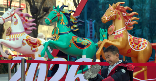China Anticipates 9.5 Billion Trips in Lunar New Year Travel Rush