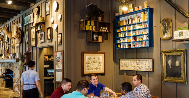 Cracker Barrel Regulars Grumble About Decline in Chain’s Food Quality