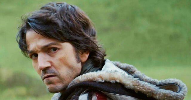 Actor Diego Luna Bashes Trump’s Immigration Crackdown; Conflates Illegal, Legal Immigrants: ‘Too Many People Live in Fear’