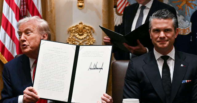 Trump Signs Leif Erikson Day and Columbus Day Proclamations to Start Cabinet Meeting