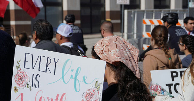 Pro-Life Groups Urge Senate to Defund Planned Parenthood for a Decade